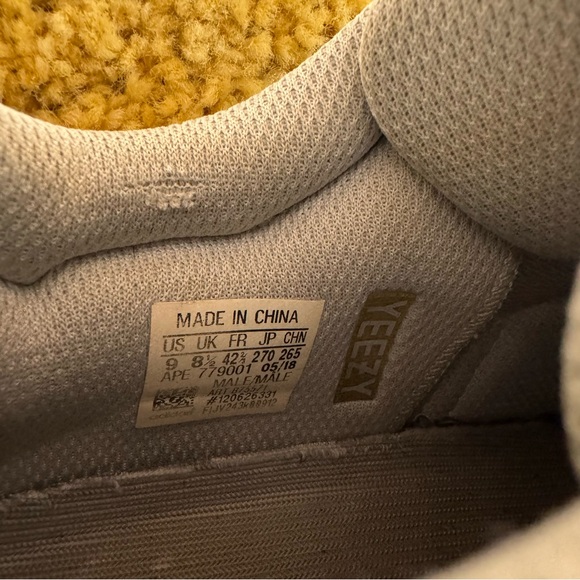 Adidas Yeezy Boost 700 WaveRunners Size 9 - Picture 7 of 10